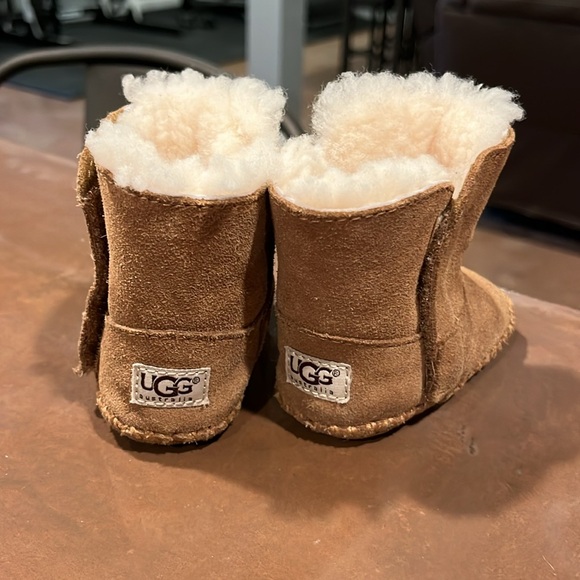 Infant UGG Boots - Picture 2 of 5